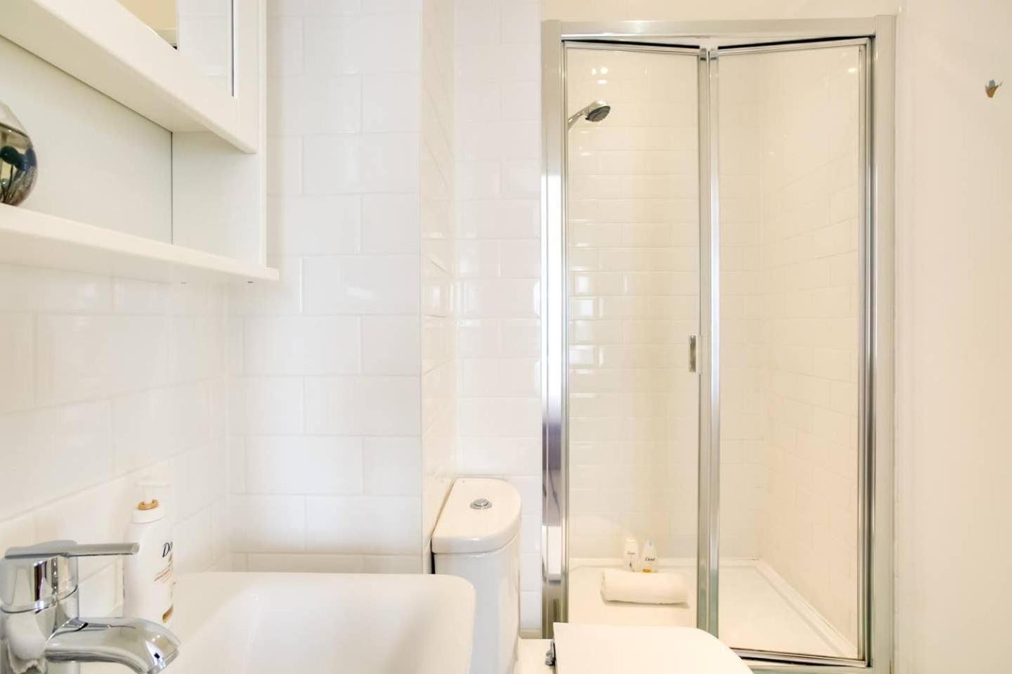 Guestready - Comfort By The Thames, W/ Balcony Londres Extérieur photo